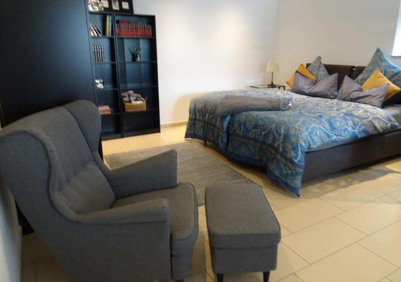 Schoene Ferienwohnung 2,5 Zimmer In Stadtnaehe Mit Eigenem Hofgarten Balingen Luaran gambar