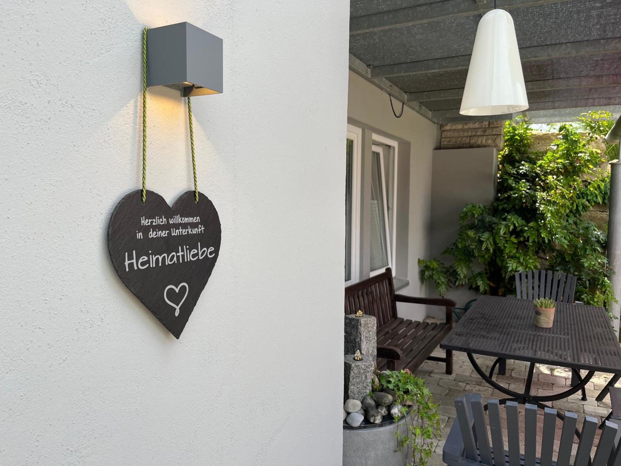 Schoene Ferienwohnung 2,5 Zimmer In Stadtnaehe Mit Eigenem Hofgarten Balingen Luaran gambar