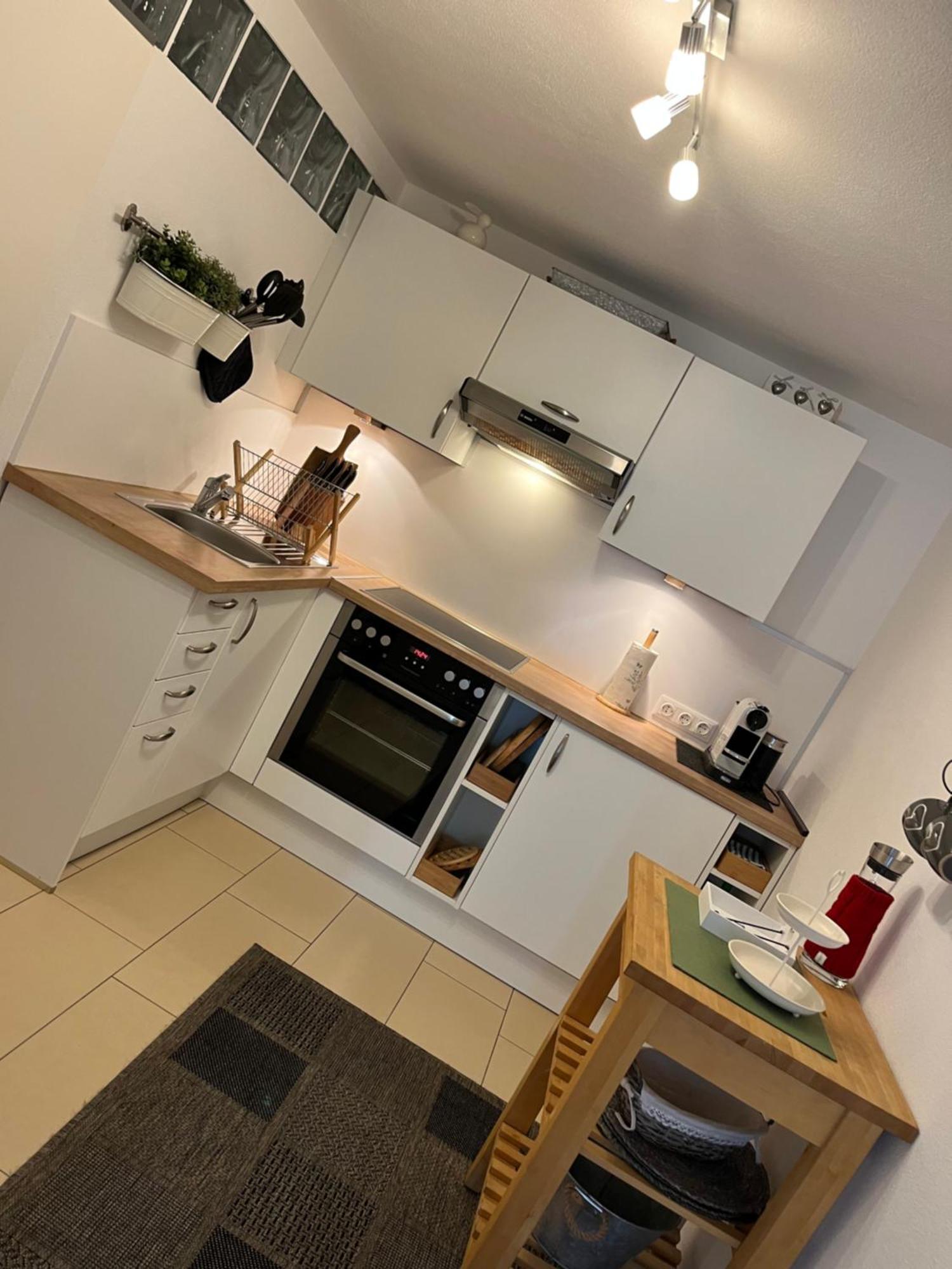Schoene Ferienwohnung 2,5 Zimmer In Stadtnaehe Mit Eigenem Hofgarten Balingen Luaran gambar